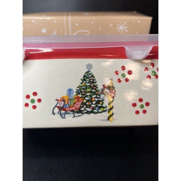 Temp-Tations by Tara HOLIDAY 12 oz loaf pan with plastic cover Christmas Tree - Picture 2 of 6